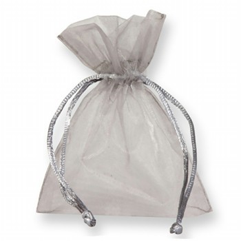 Organza cadeauzakje zilver.
 